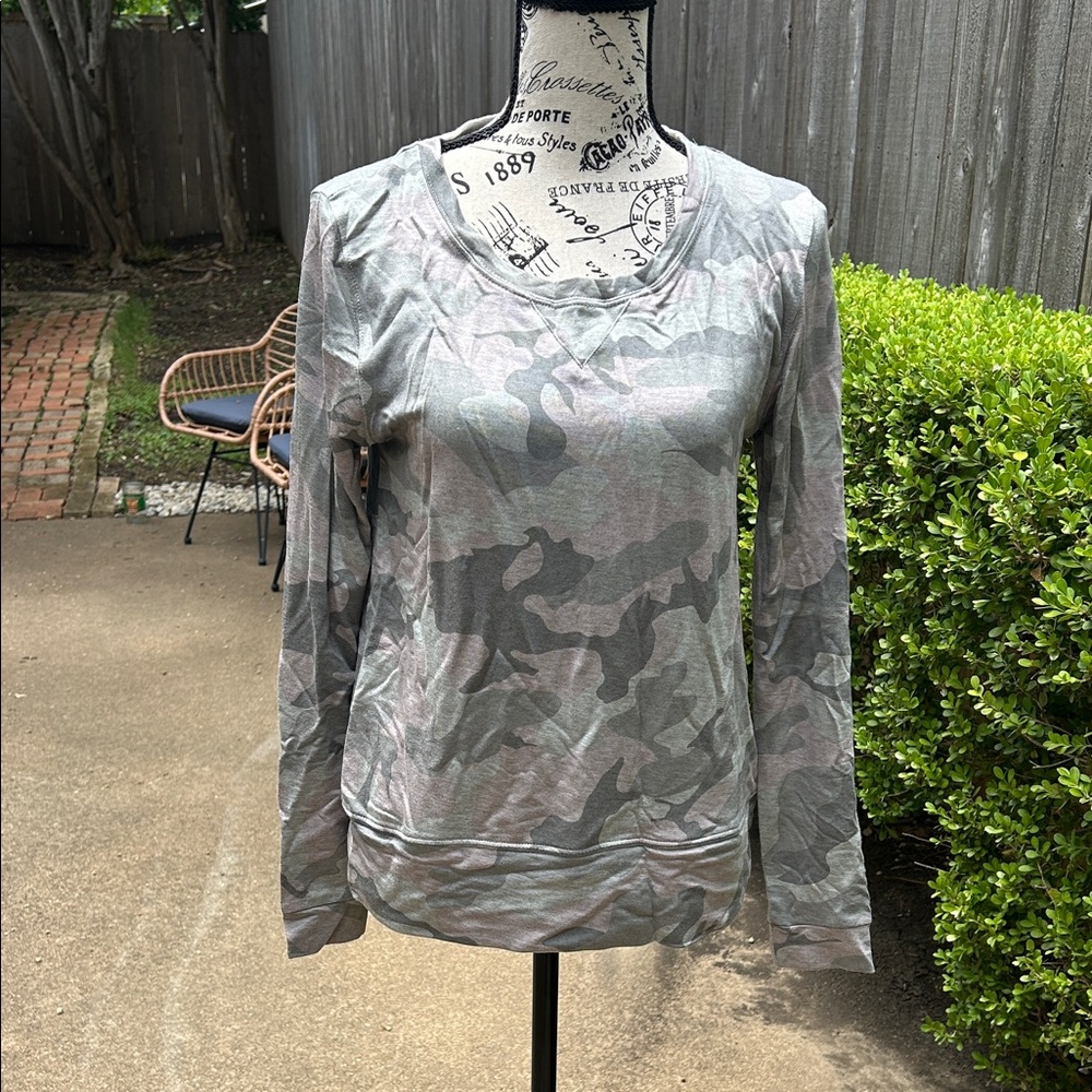 Workshop Republic Clothing Gray Camouflage Sweatshirt